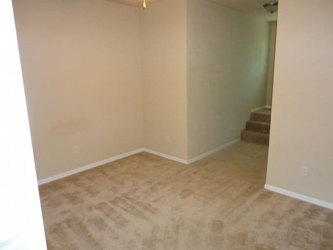 Building Photo - 289 SW 145th Dr