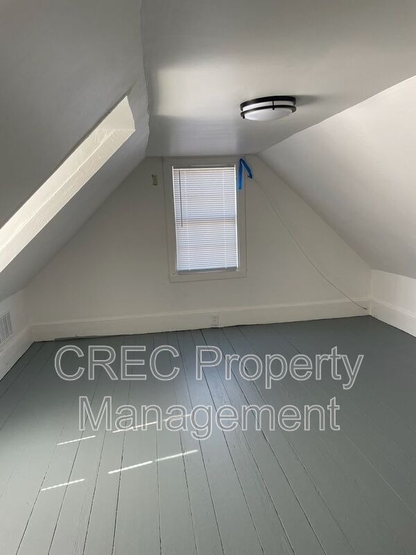 Building Photo - 45 Chapel St