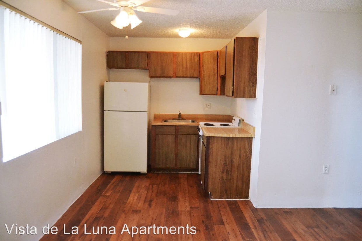 Primary Photo - 4015 E Monte Vista Dr