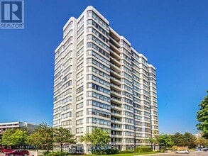Building Photo - 1121-1121 Steeles Ave W