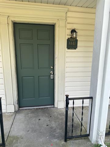 Foto del edificio - 8841 Hunter Ridge Dr