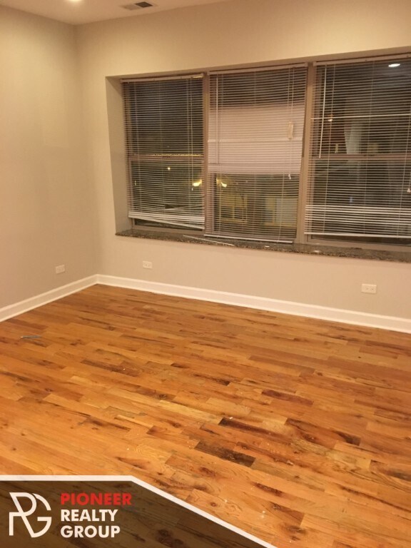 Foto del edificio - 2 Bed in Rogers Park! Great Location!