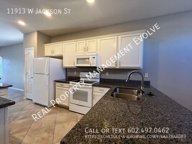 Building Photo - Pretty Avondale Home With a View!