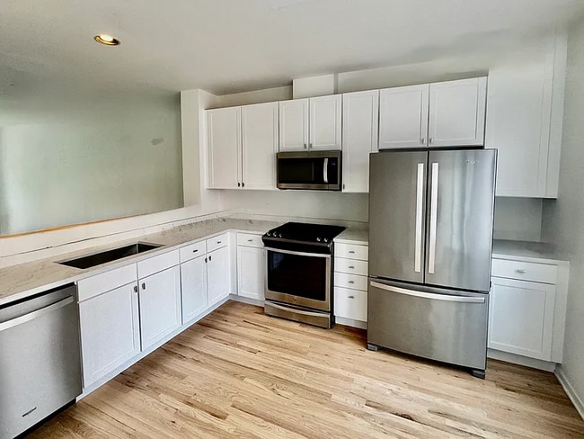 Foto del edificio - 1002 N Crosby St