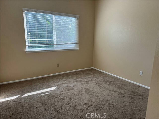 Building Photo - 1725 Maxwell Ln