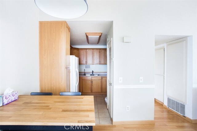 Building Photo - 22733 Lakeway Dr