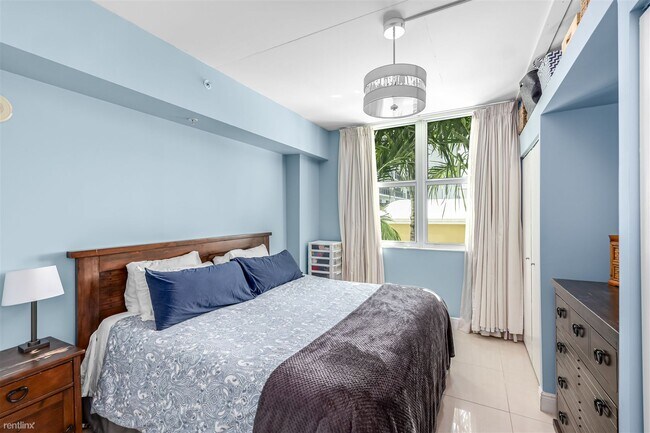 Foto del edificio - 2 br, 2 bath Condo - 3180 SW 22nd St Apt 601