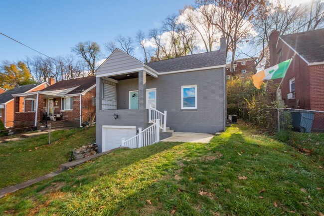 Building Photo - FULLY RENOVATED BEDROOM IN MUNHALL! LEASE ...