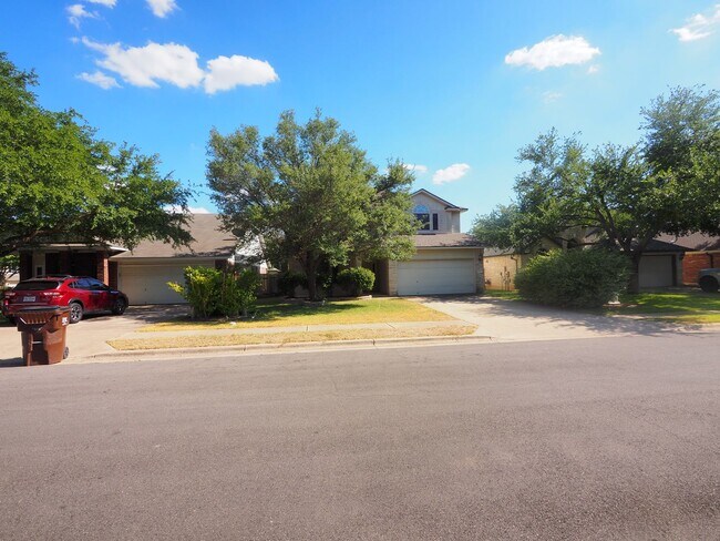 Building Photo - Amazing Round Rock home priced to move!