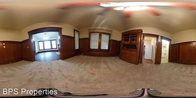 Building Photo - 6 br, 3 bath House - 1006 Chestnut St.