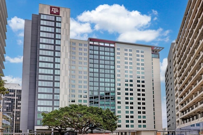 Main 6919 Stock 71_1_1 - Life Tower Apartments