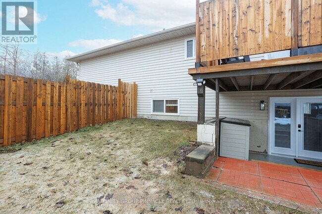 Photo du bâtiment - 164 Wispi Shore Rd