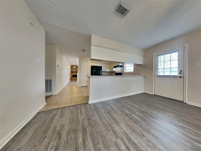 Building Photo - 23238 Briarcreek Blvd