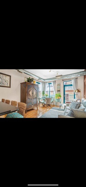 Foto del edificio - 910 W Madison St