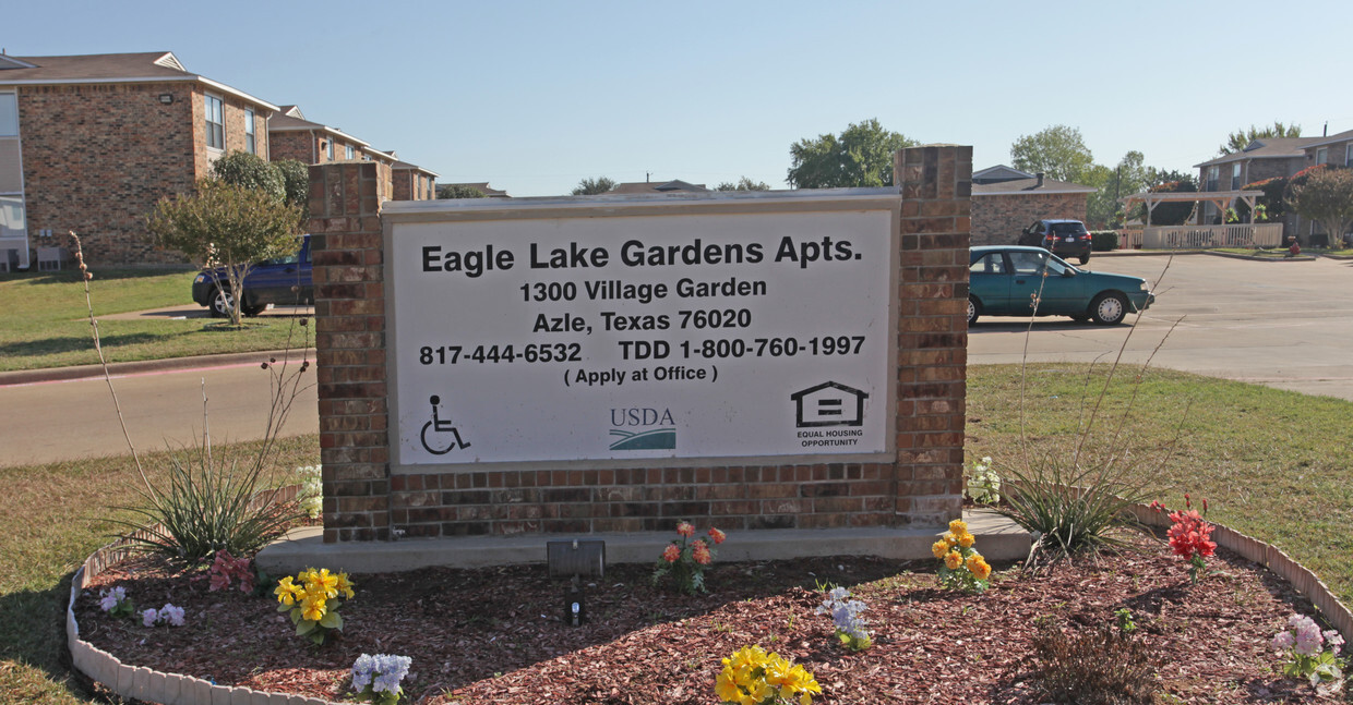 Eagle Lake Garden Village Apartments