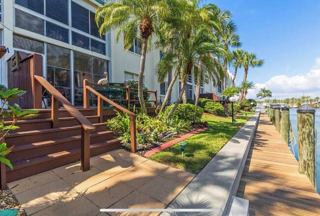 Deck overlooking boat basin - 240 Santa Maria St