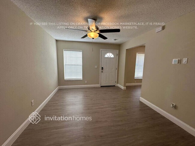 Foto del edificio - 1016 Pioneer Dr