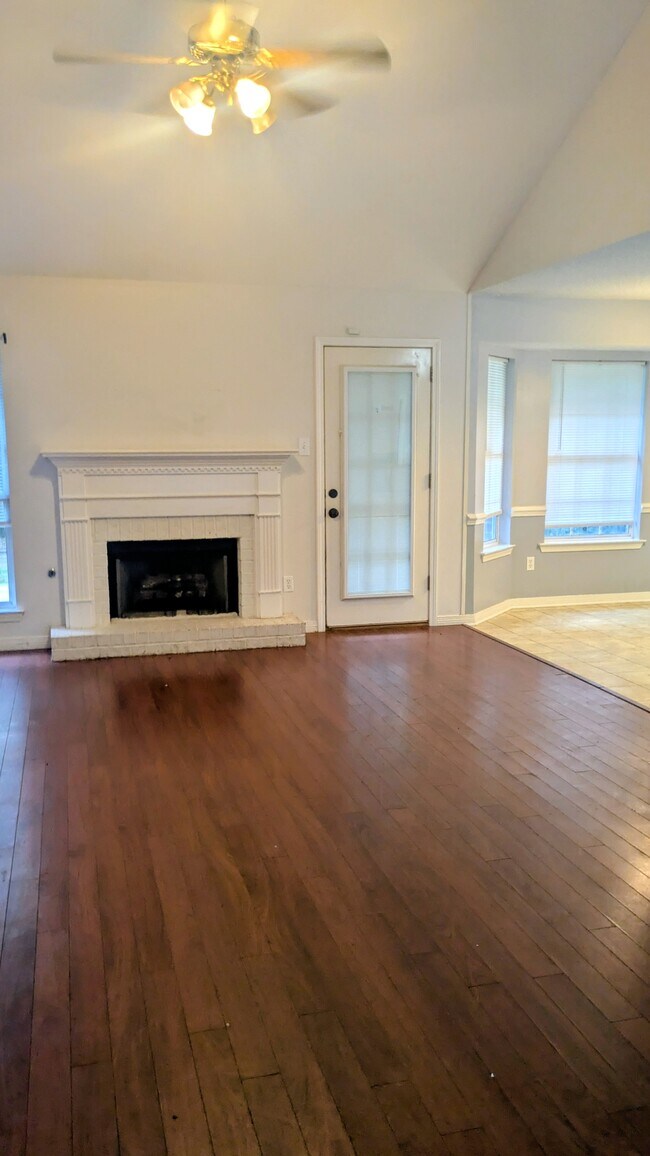 Foto del edificio - 9282 Prairie Dr