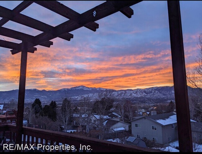 Foto del edificio - 3 br, 2.5 bath House - 7936 Horizon Dr