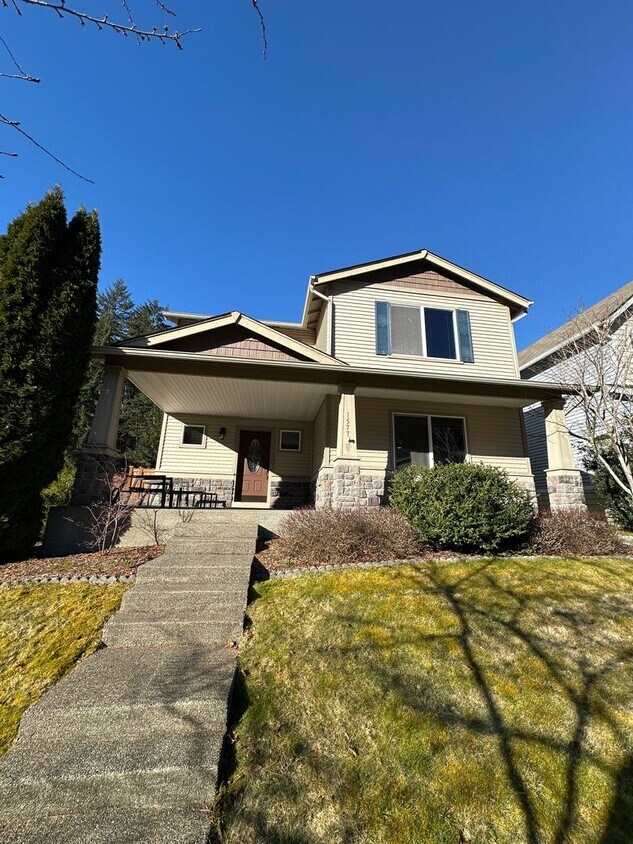 Foto principal - 1577 Burnside Pl