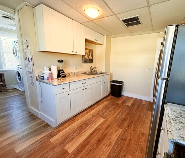 Foto del edificio - 17-17 Maple St