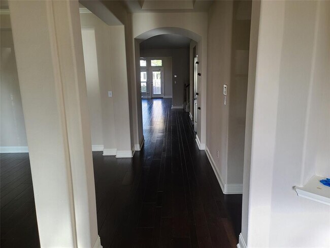 Building Photo - 708 Williams Way