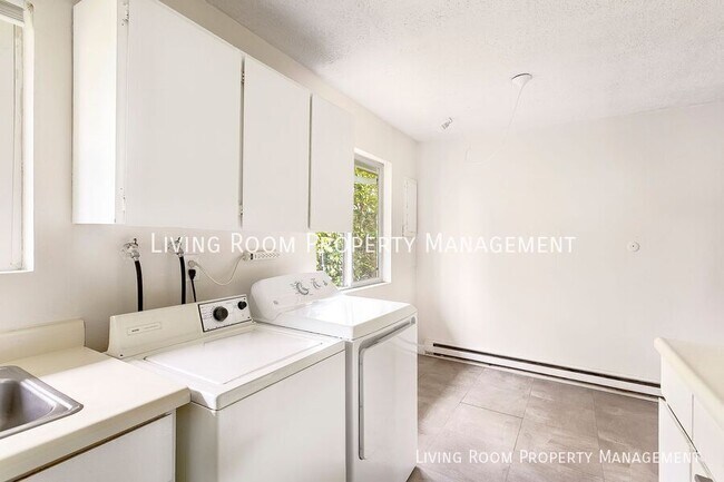 Foto del edificio - 6232 NE 7th Ave