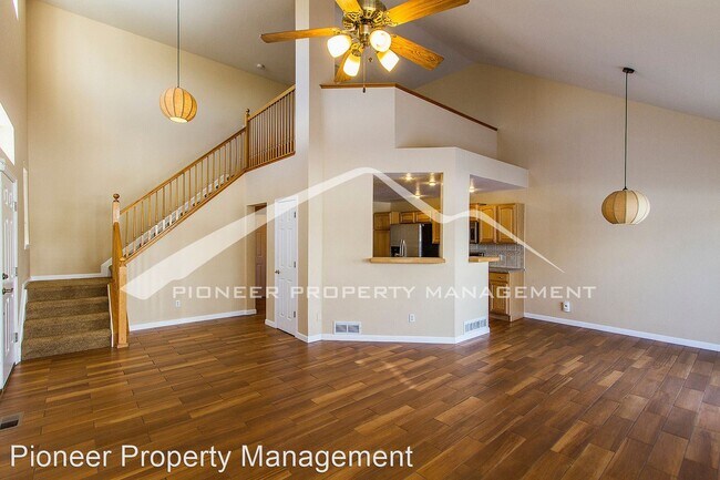 Building Photo - 2 br, 3.5 bath House - 12664 E Harvard Cir