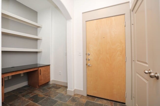 Foto del edificio - 1901 Post Oak Blvd