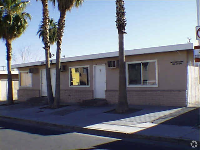 Building Photo - 2200 Sunrise Ave