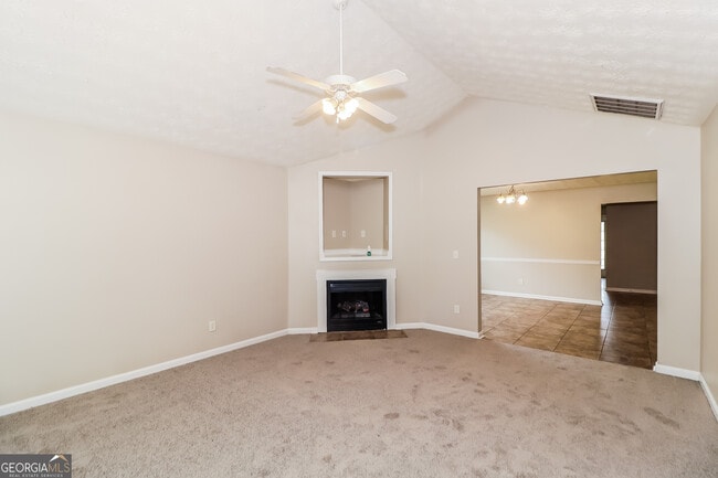 Building Photo - 485 Cathedral Dr