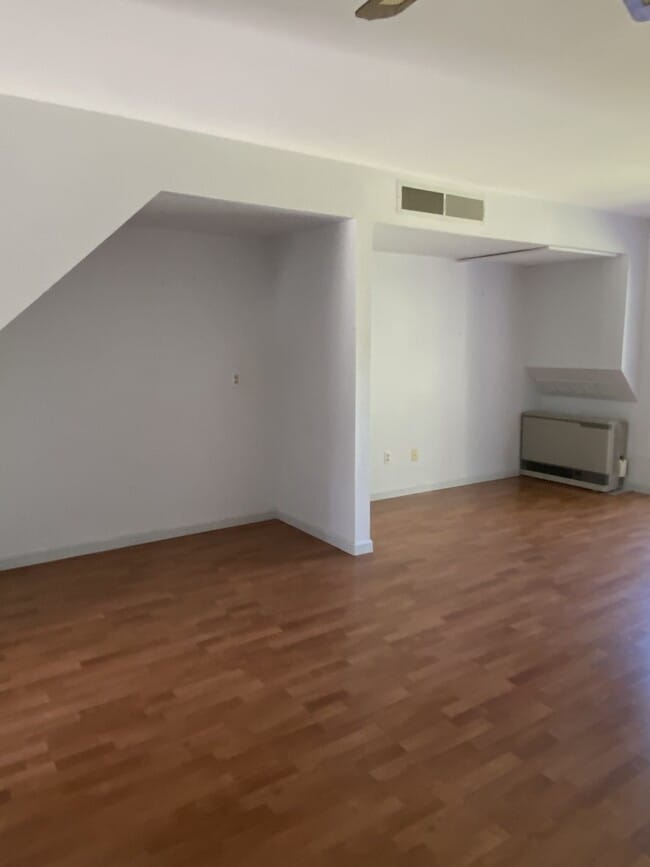 Livingroom - 163 Rivers Edge Dr