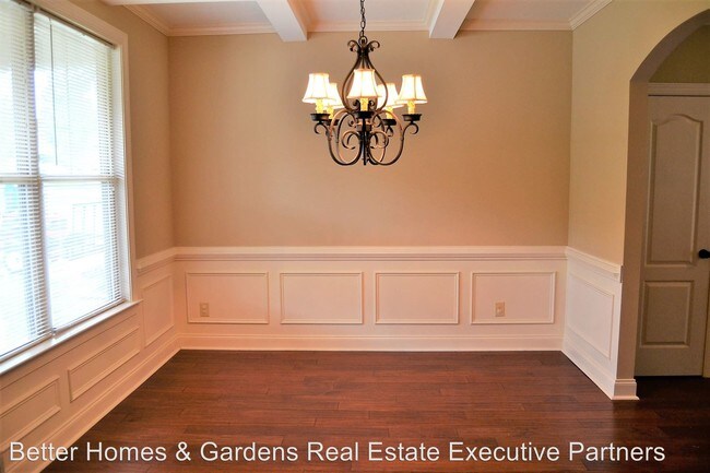 Building Photo - 4 br, 2 bath House - 1434 Collins Dr
