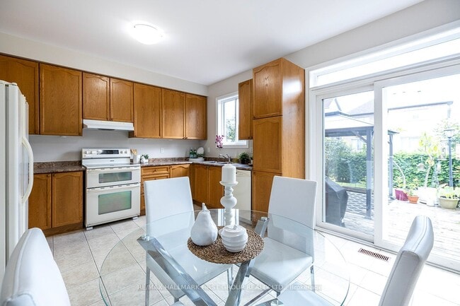 Building Photo - Beautiful 4-Bedroom Home for Rent in Port Perry