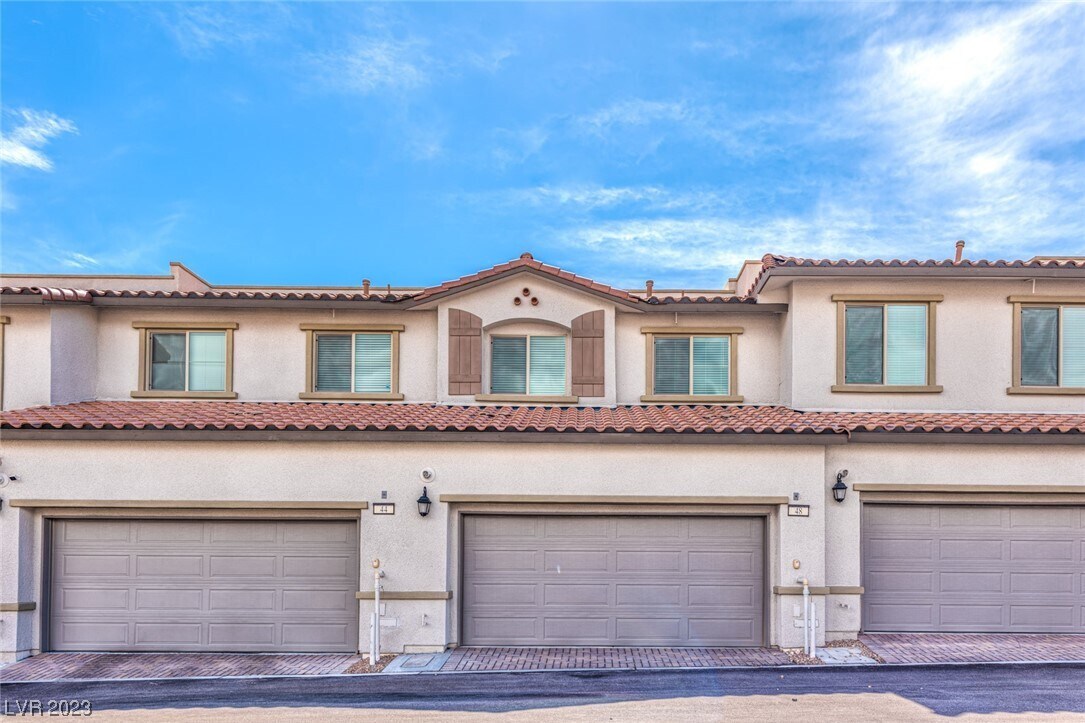 48 Lomita Heights Dr, Las Vegas, NV 89138 Townhome Rentals in Las