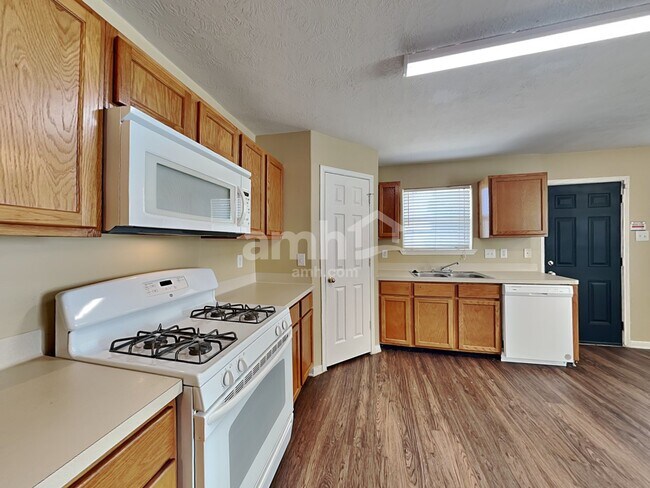 Building Photo - 8002 Ginger Park Dr