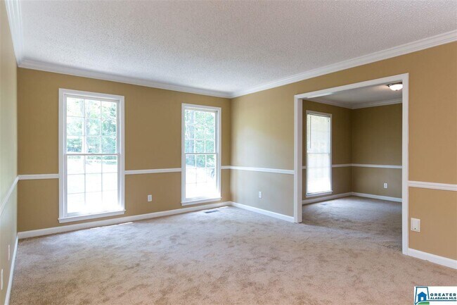 Building Photo - 469 Dogwood Cir
