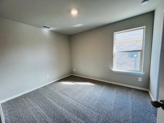 Building Photo - 628 Cofer Wy