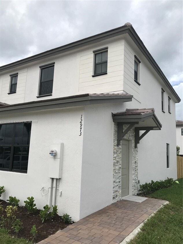 12973 SW 233rd Terrace, Princeton, FL 33032 Townhome Rentals in