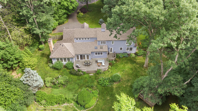Building Photo - 65 Woodlawn Dr