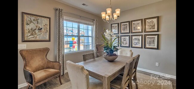 Building Photo - 135 Ashelyn Pk Dr