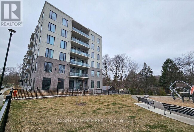 Building Photo - 107 - 103 ROGERS STREET