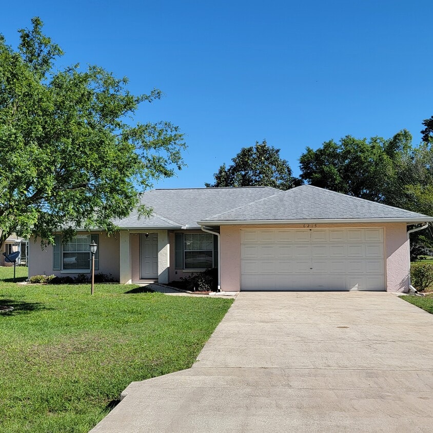 Primary Photo - 6215 SW 80th St