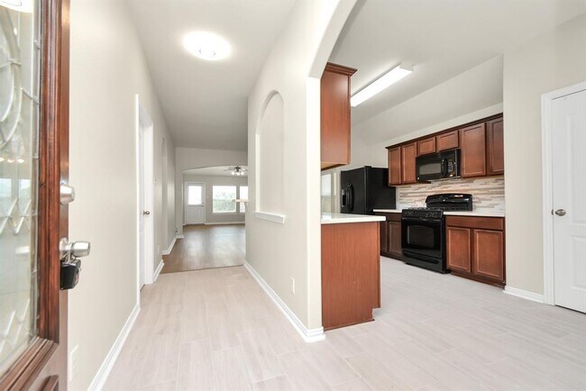 Building Photo - 10902 Harston Dr