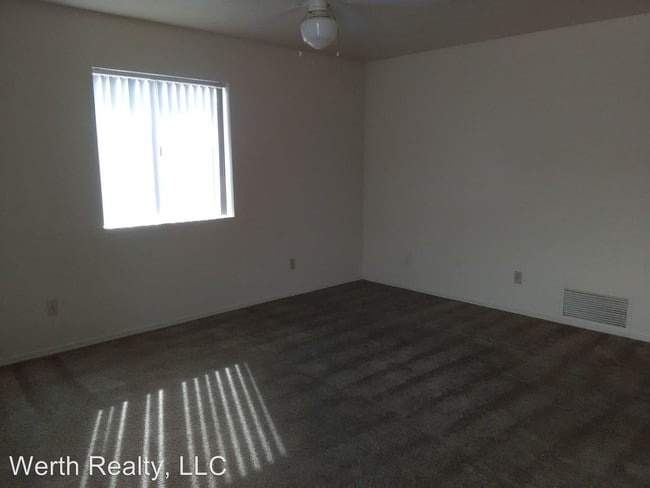 Building Photo - 7979 E Escalante Rd