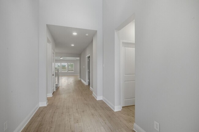 Foto del edificio - 1224 Redcoat Dr