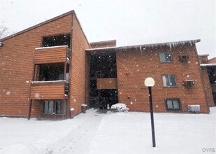 Building Photo - 325 Village Blvd N