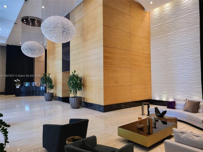 Building Photo - 950 Brickell Bay Dr