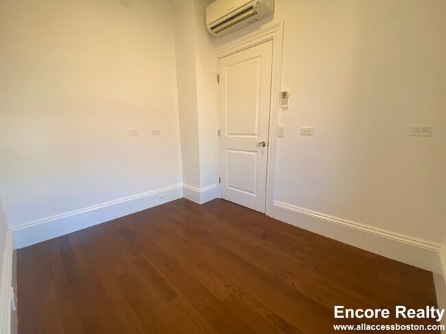 Foto del edificio - 98 Myrtle St