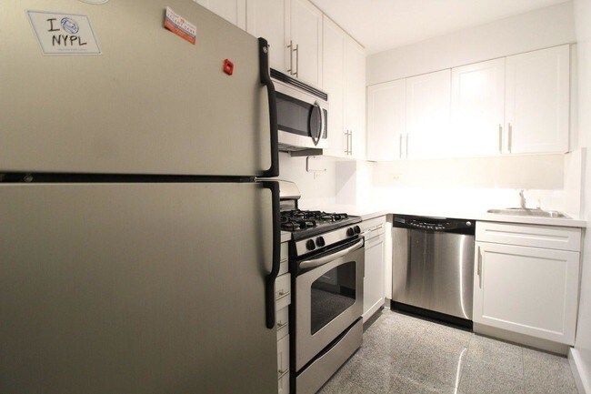 Foto del edificio - 511 E 80th St